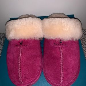 Bearpaw slippers!